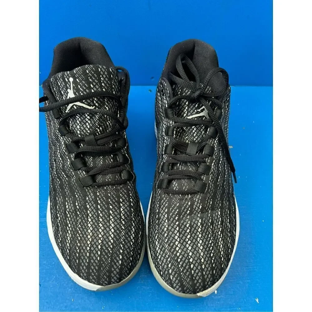 Nike Air Jordan B. Fly Knit women's Size 10 Basketball Shoes 881444-010 black
